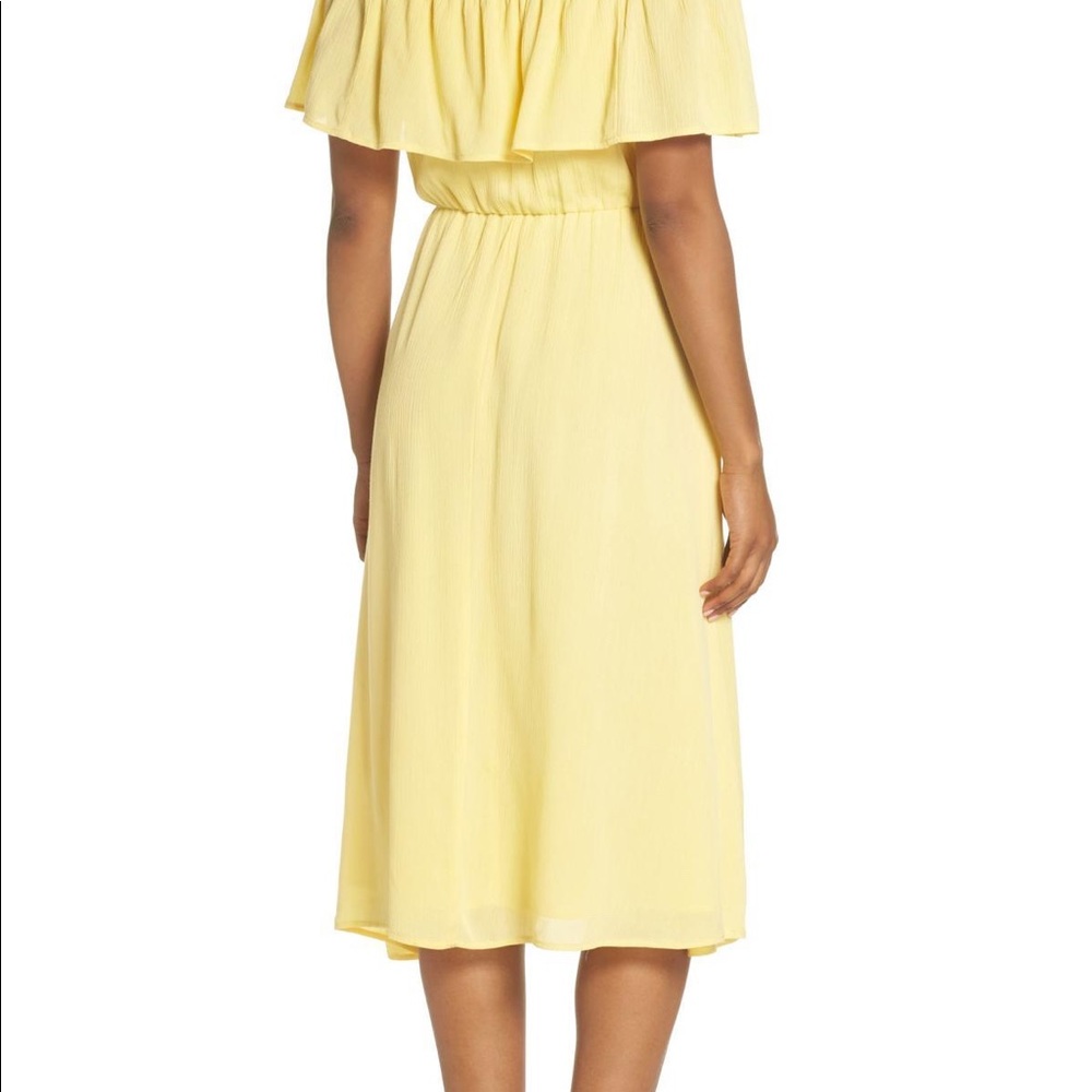 Charles Henry Off-Shoulder Dress - Picture 3 of 8